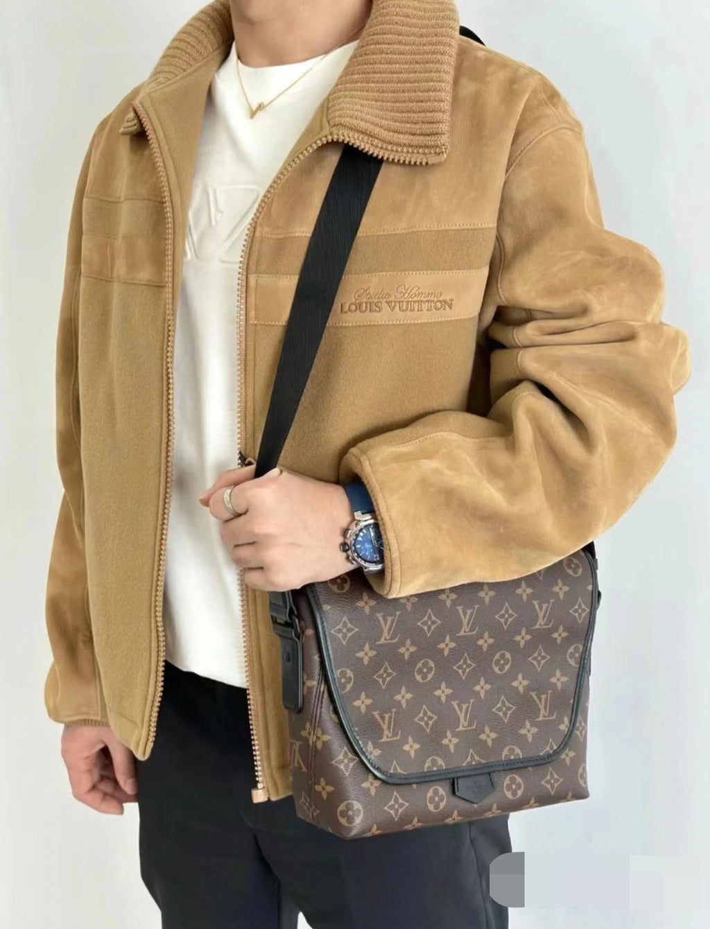 Louis Vuitton Archy Messenger Bag Monogram Canvas Black Hardware