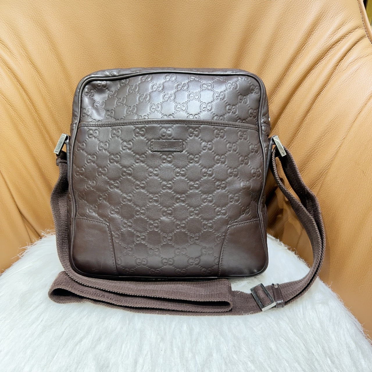 Gucci Guccissima Messenger Bag Dark Brown Leather Silver Hardware