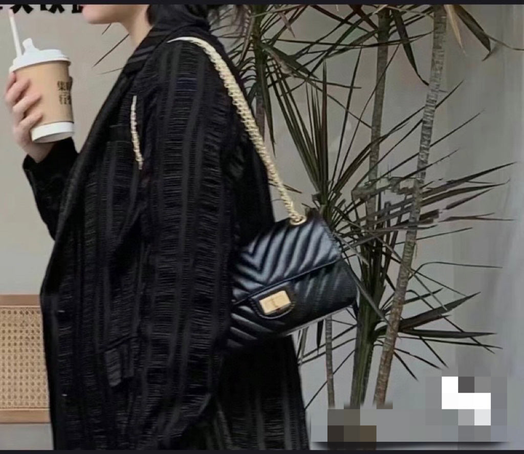 Chanel Reissue Flap Bag Black Chevron Quilted Leather Gold Hardware
