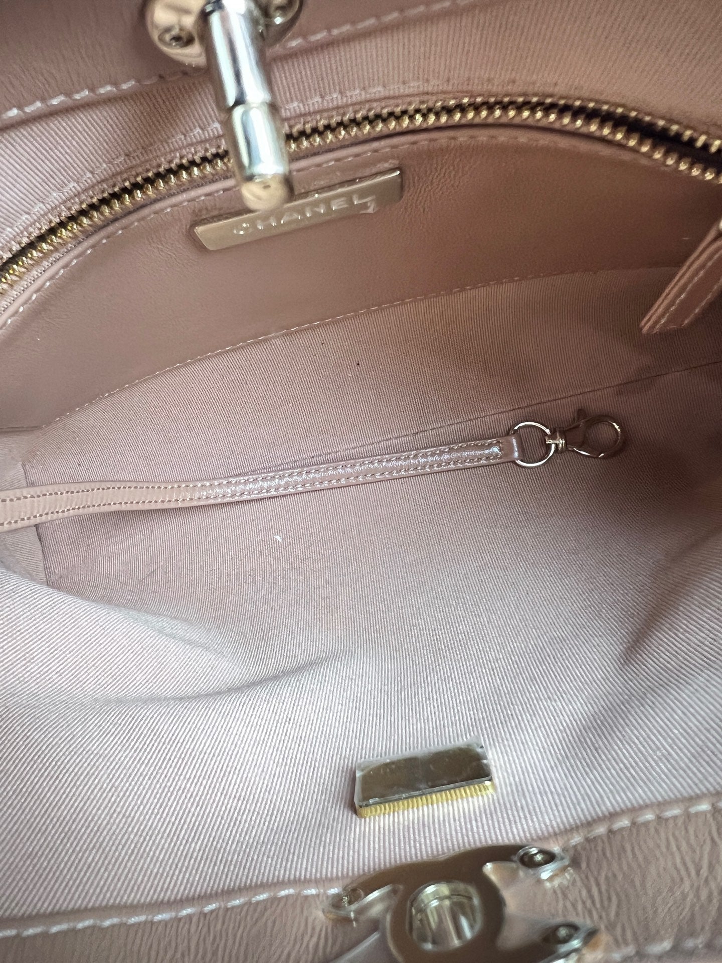 Chanel Quilted Leather Flap Bag Tan/Camel Gold Hardware