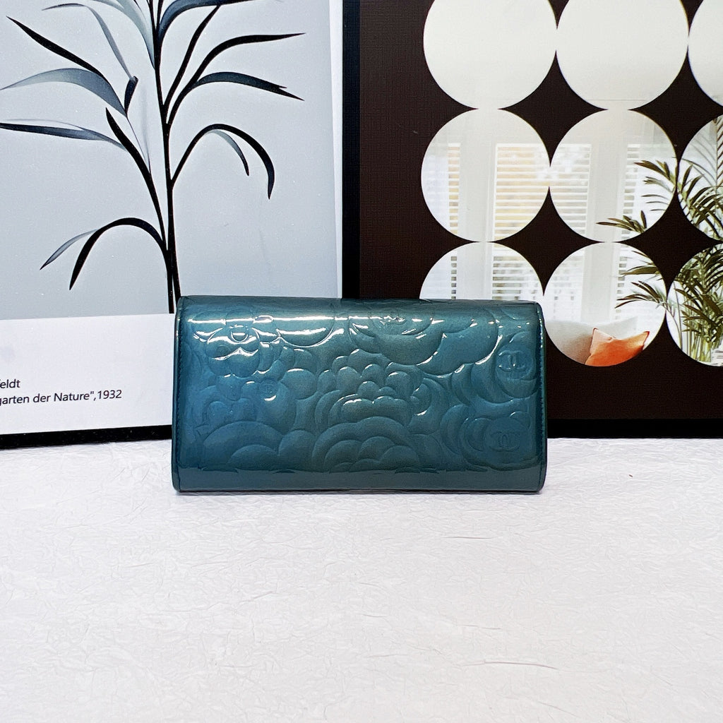 CHANEL Camellia Long Wallet | Royal Blue Caviar | Silver Hardware