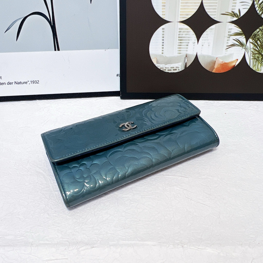 CHANEL Camellia Long Wallet | Royal Blue Caviar | Silver Hardware
