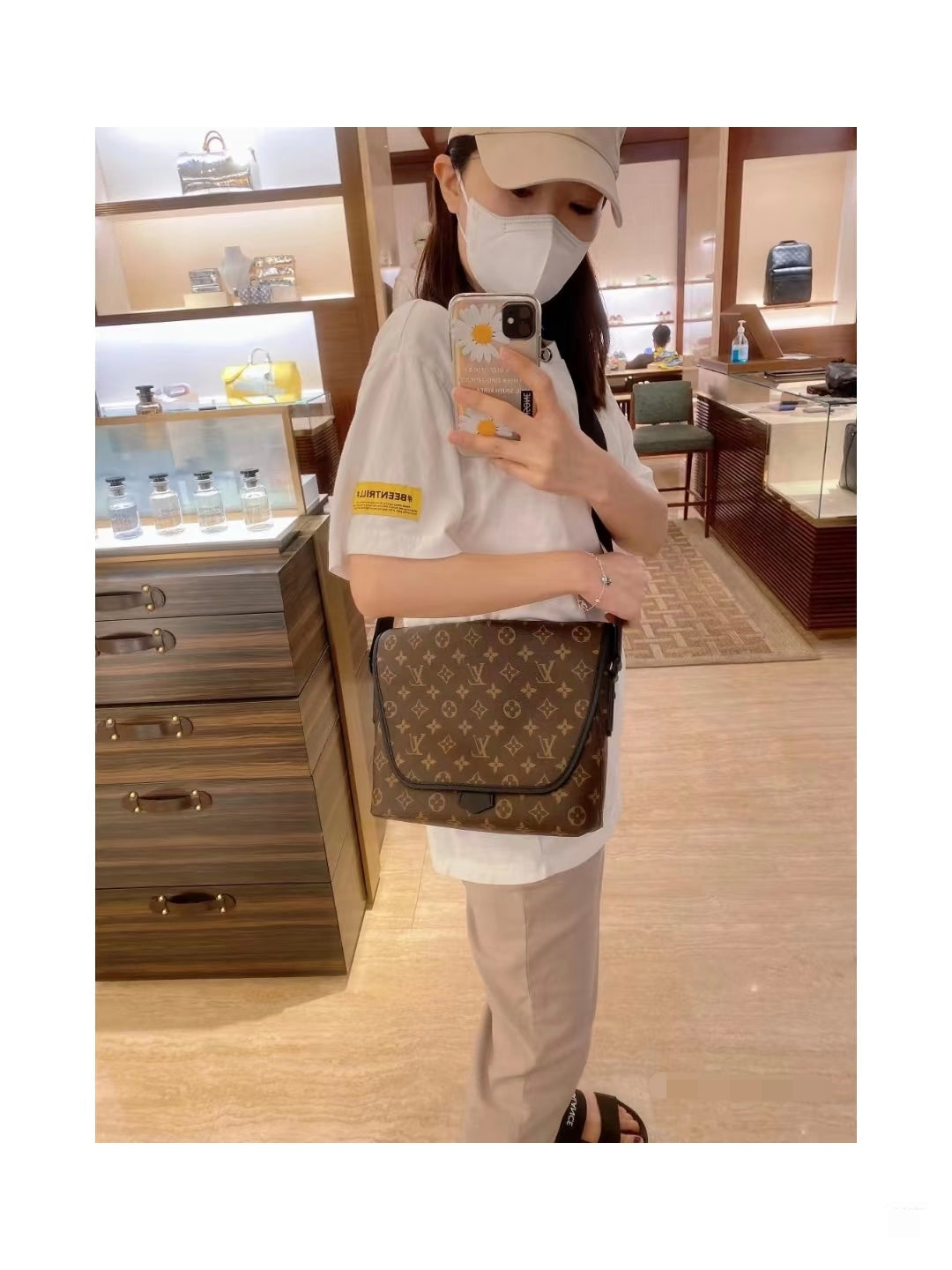 Louis Vuitton Archy Messenger Bag Monogram Canvas Black Hardware
