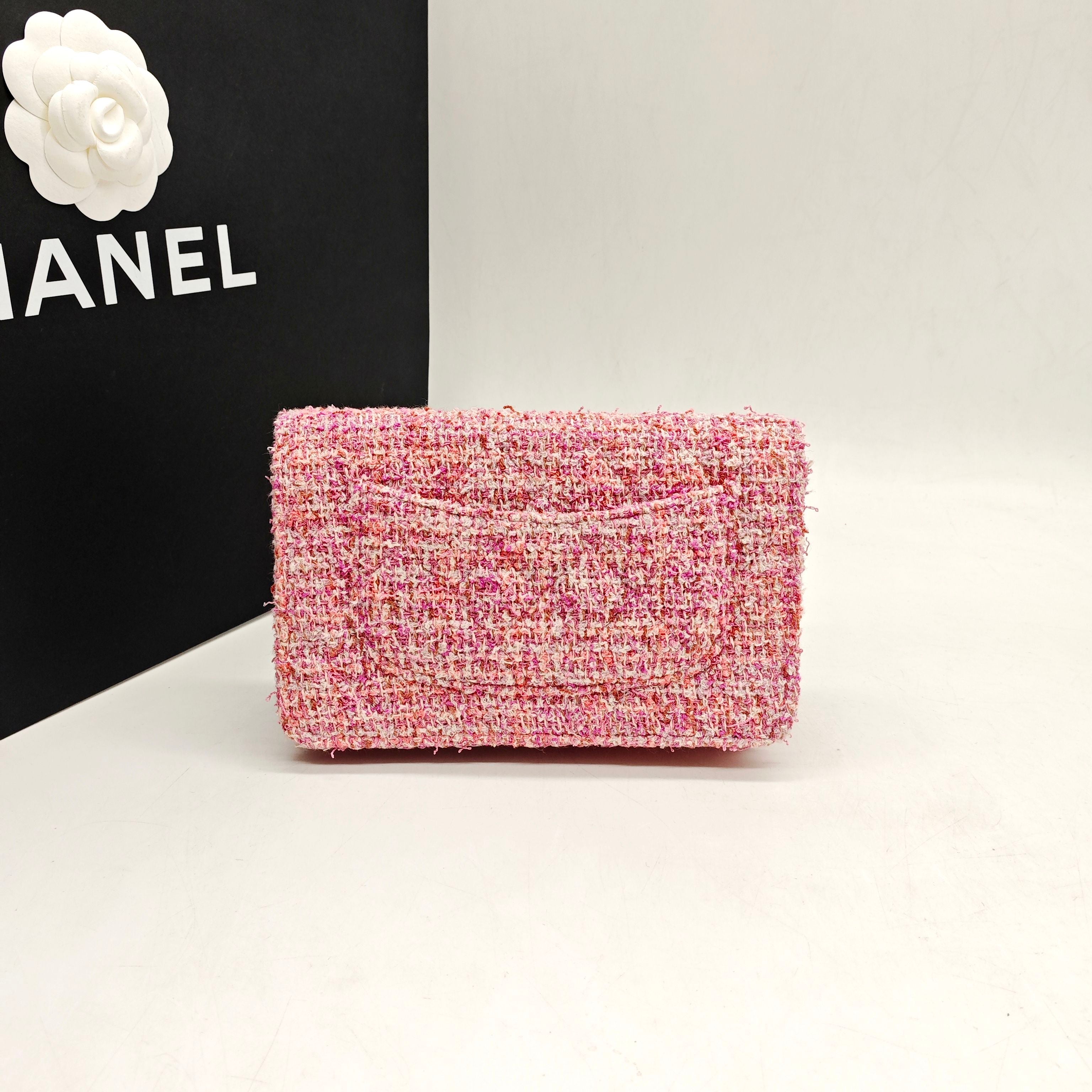 Chanel Tweed Flap Bag Pink Bouclé Fabric Gold Hardware
