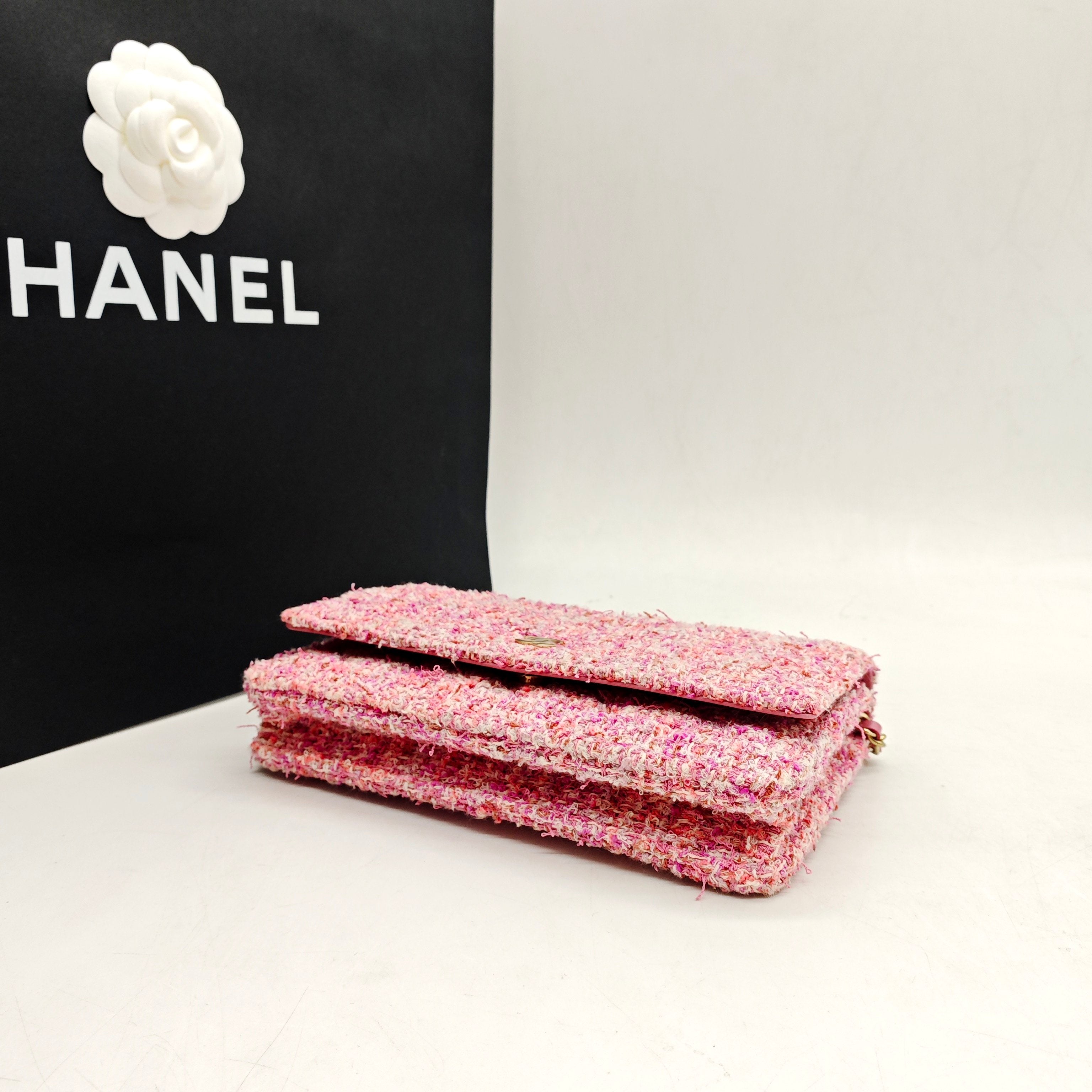 Chanel Tweed Flap Bag Pink Bouclé Fabric Gold Hardware