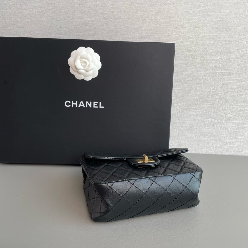 Chanel 2.55 Reissue Shoulder Bag Black Aged Leather Gold Hardware