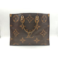 Louis Vuitton Onthego Tote Giant Monogram Canvas Gold Hardware