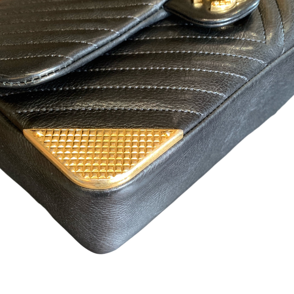 CHANEL Classic Flap Bag | Medium | Laser-Embossed Leather