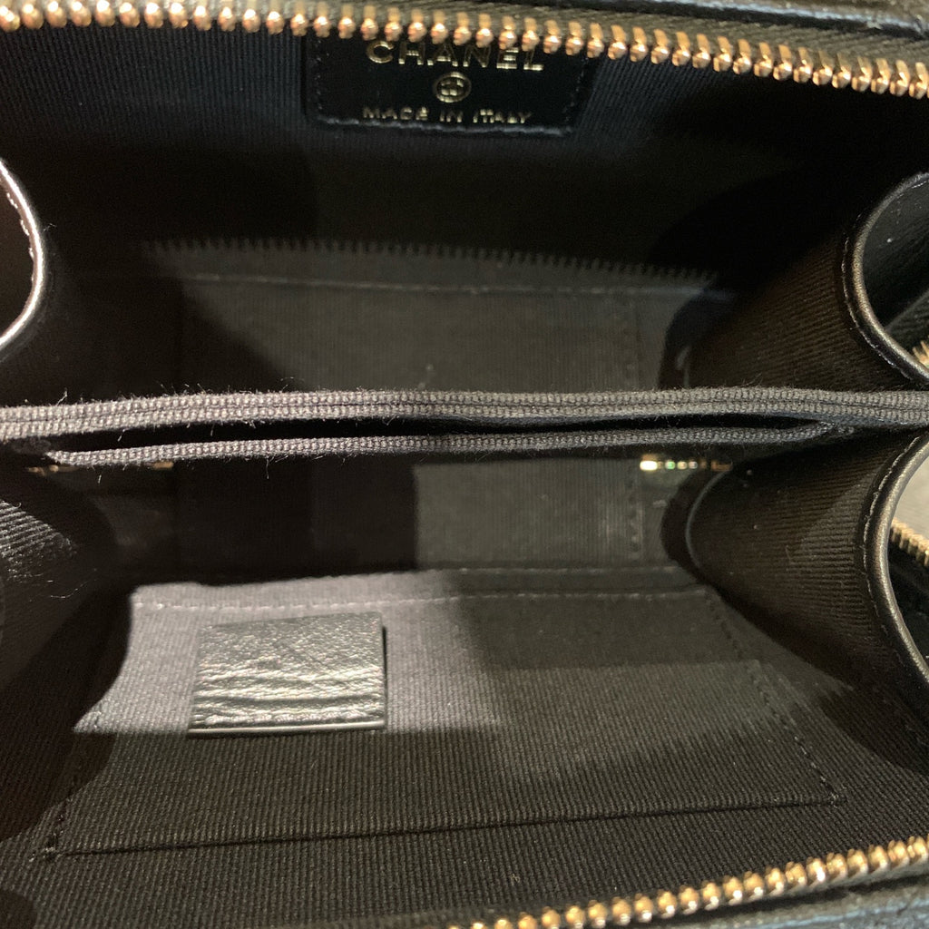 CHANEL Box Bag | Cowhide Leather | Gold Hardware