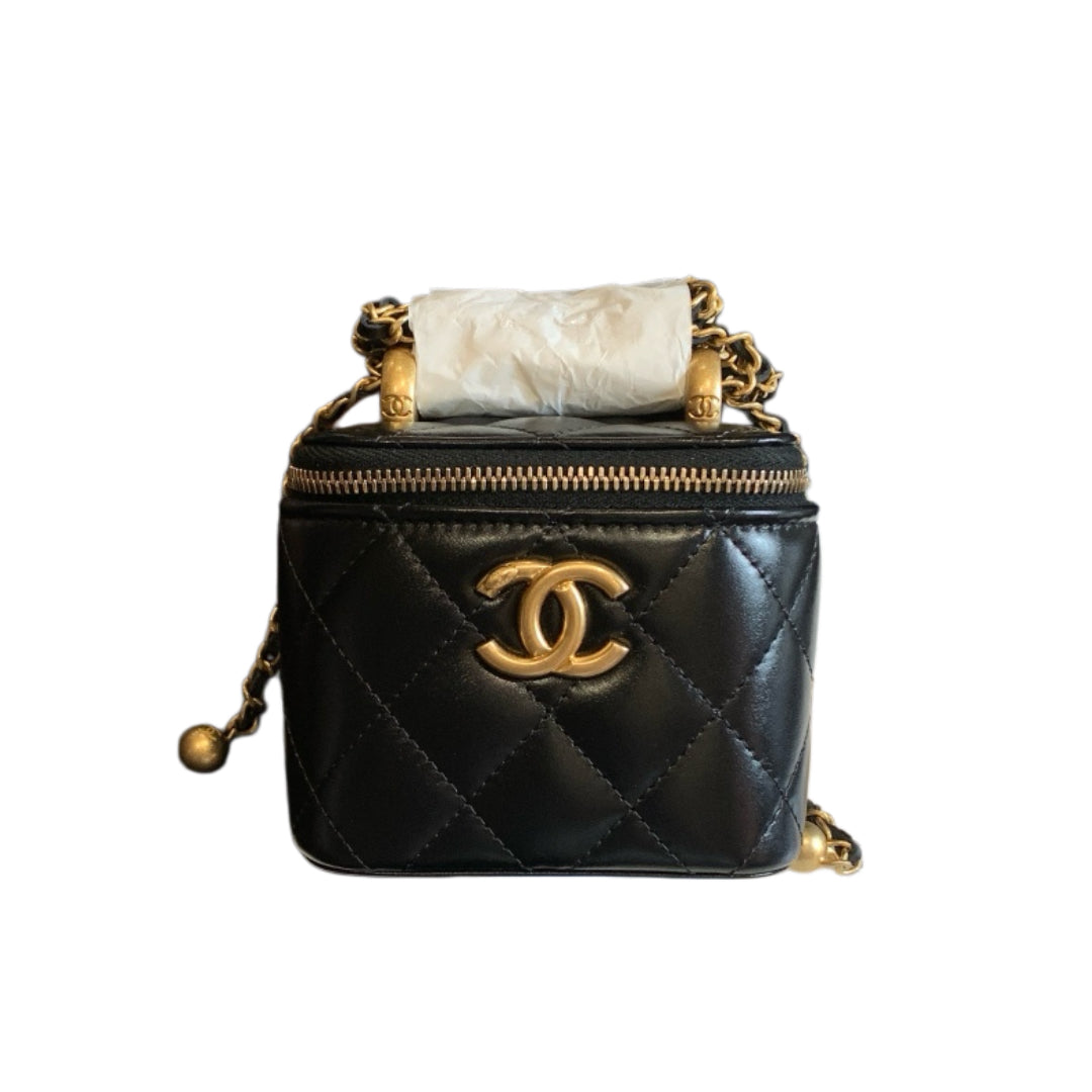 CHANEL Handbag & Shoulder Bag | Sheepskin | Gold Hardware