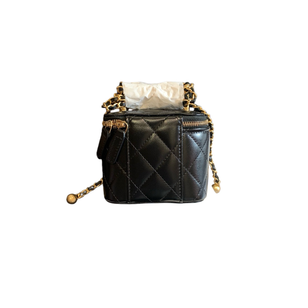CHANEL Handbag & Shoulder Bag | Sheepskin | Gold Hardware