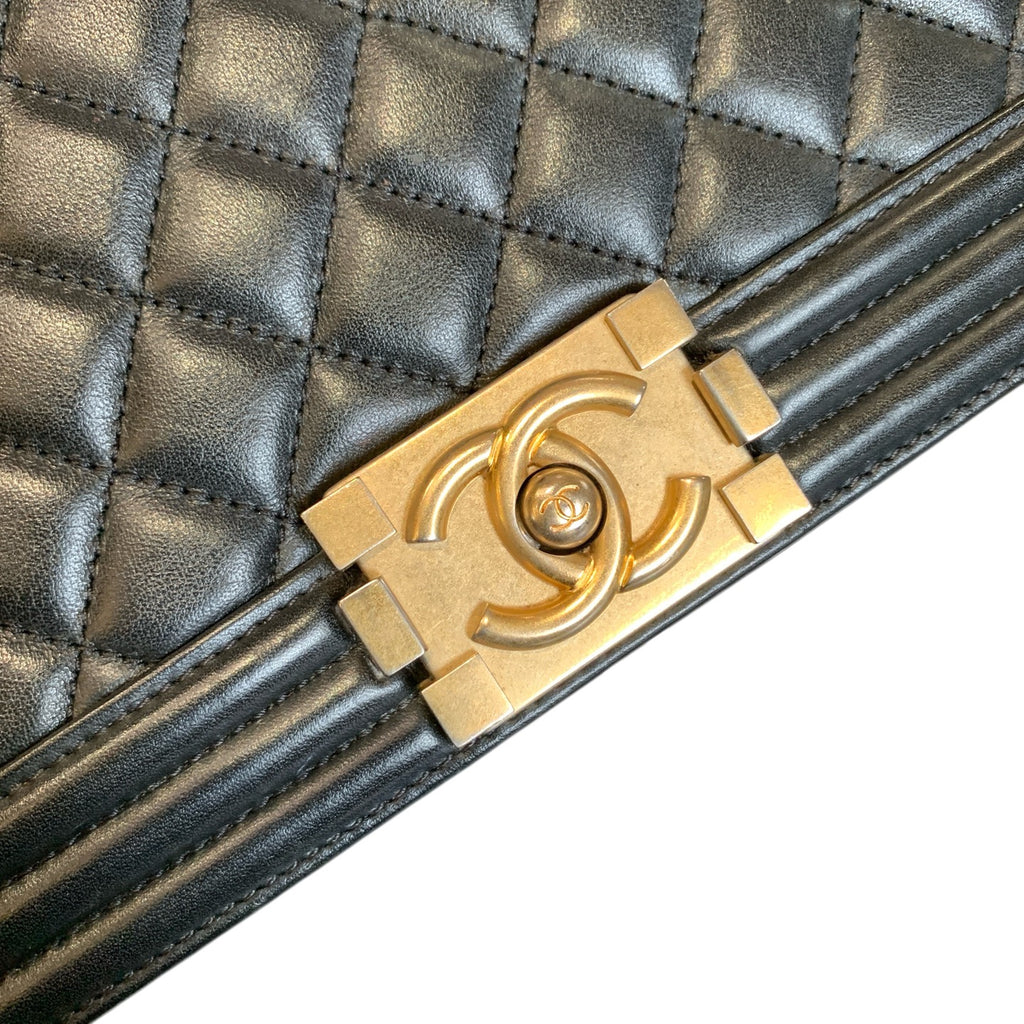 Chanel A92193 Flap Bag Grained Calfskin Gold Gold Hardware