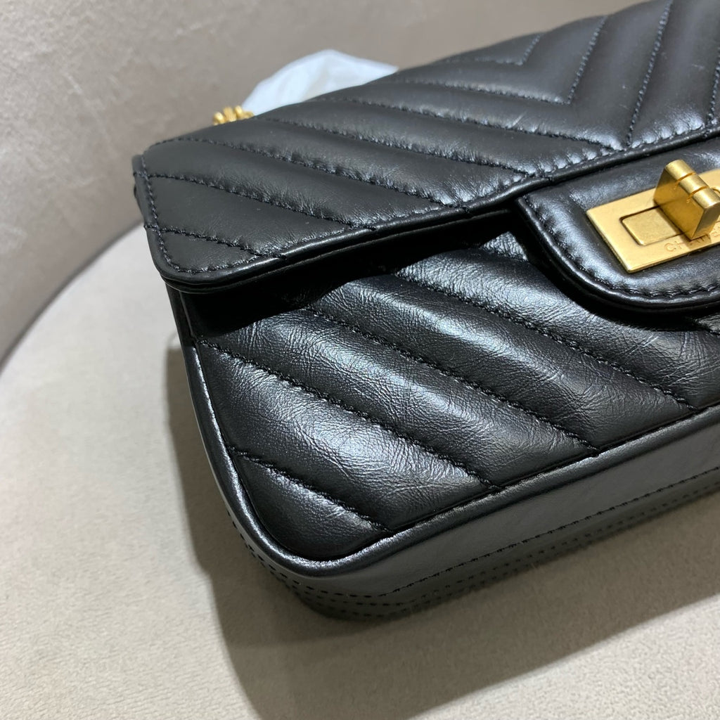 Chanel Reissue Flap Bag Black Chevron Quilted Leather Gold Hardware