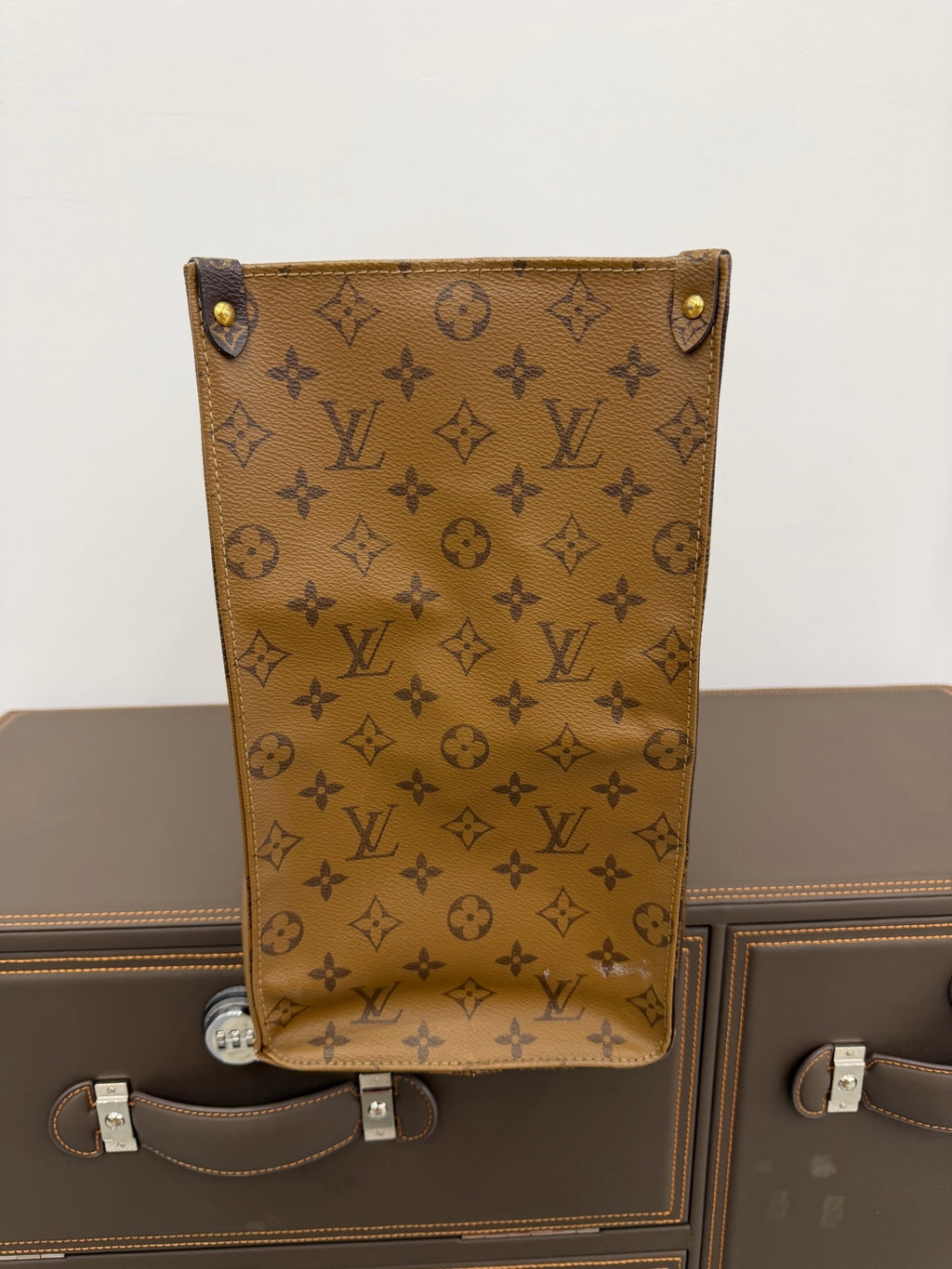 Louis Vuitton Onthego Tote Giant Monogram Canvas Gold Hardware