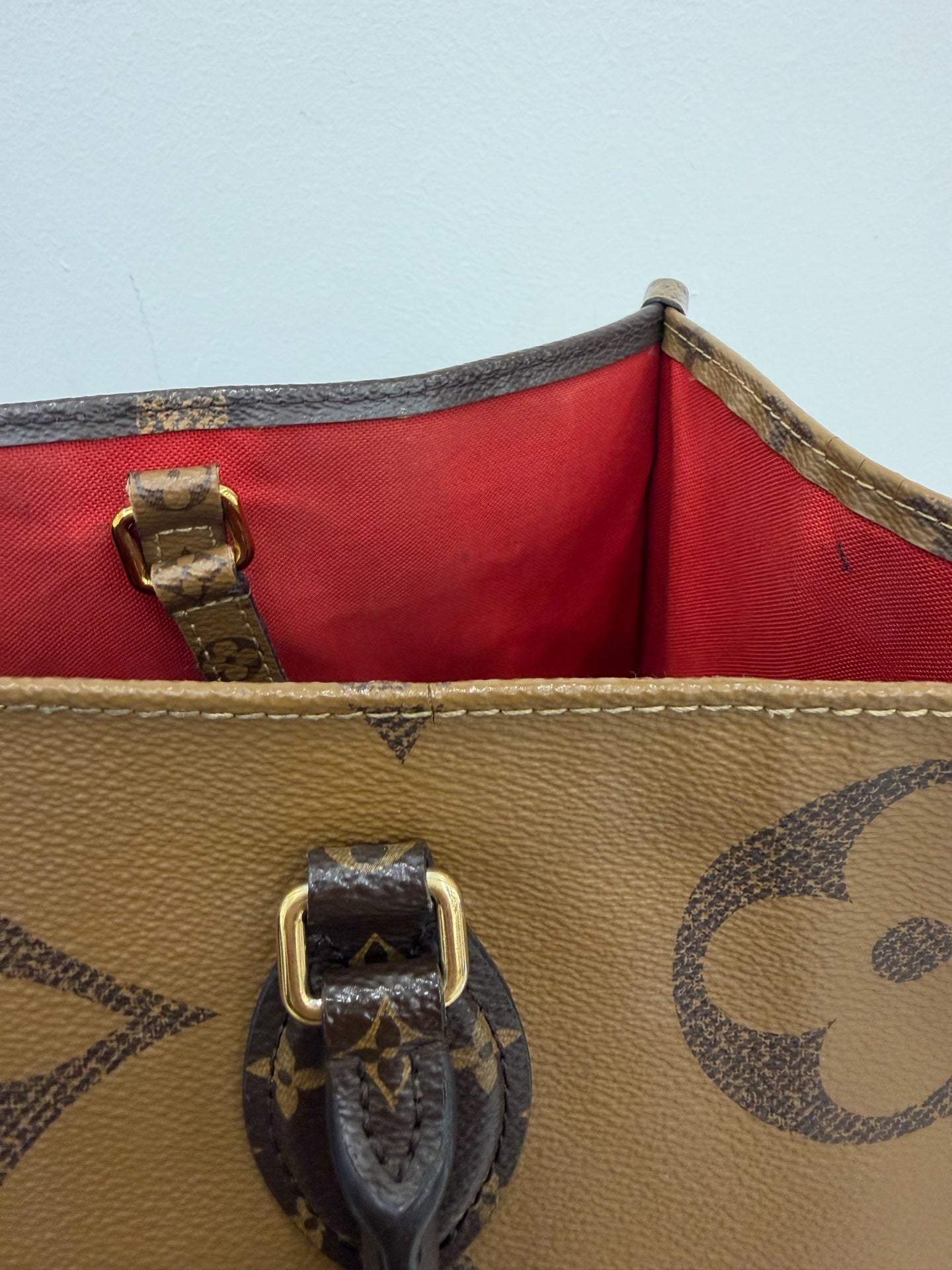 Louis Vuitton Onthego Tote Giant Monogram Canvas Gold Hardware