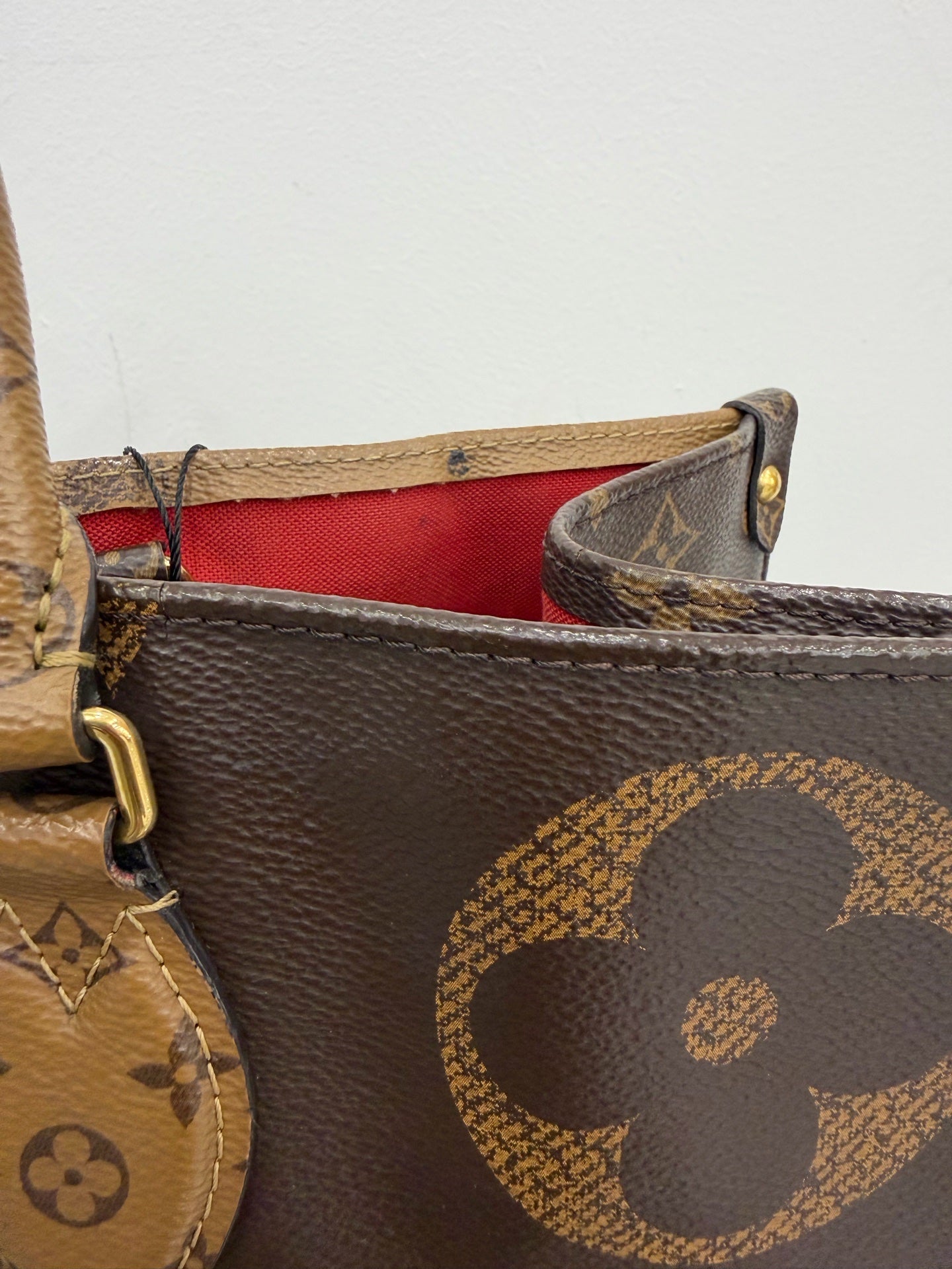Louis Vuitton Onthego Tote Giant Monogram Canvas Gold Hardware