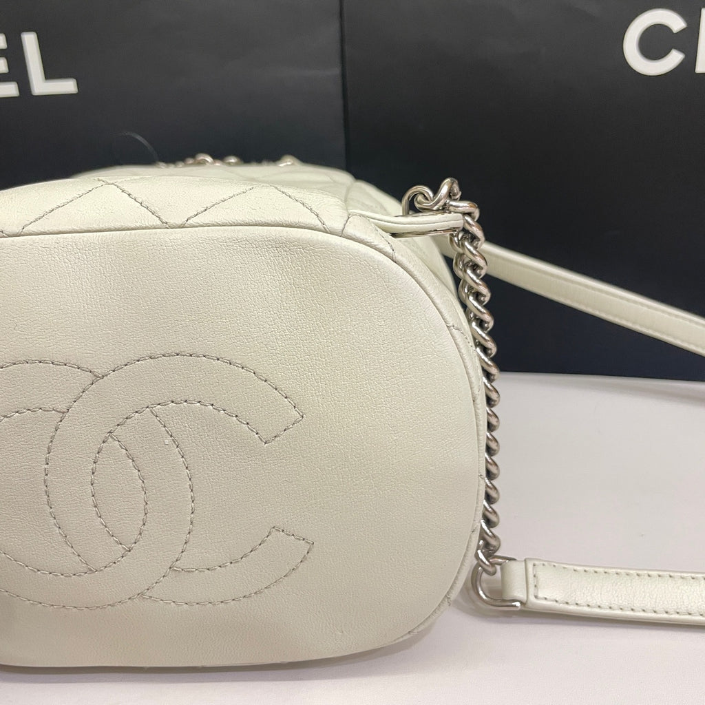 Chanel CC Day Backpack White Quilted Leather Bicolor Studs Gold Hardware