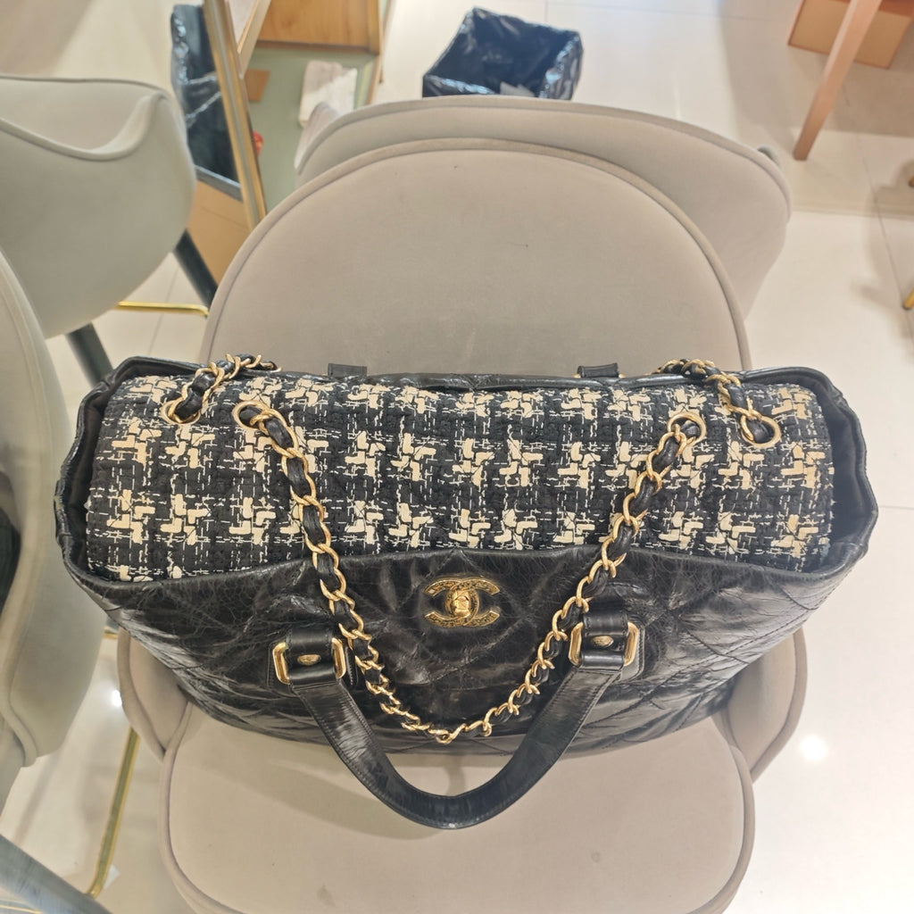 Chanel Mixed Fibers Shopping Tote Bag Black Leather Tweed Gold Hardware
