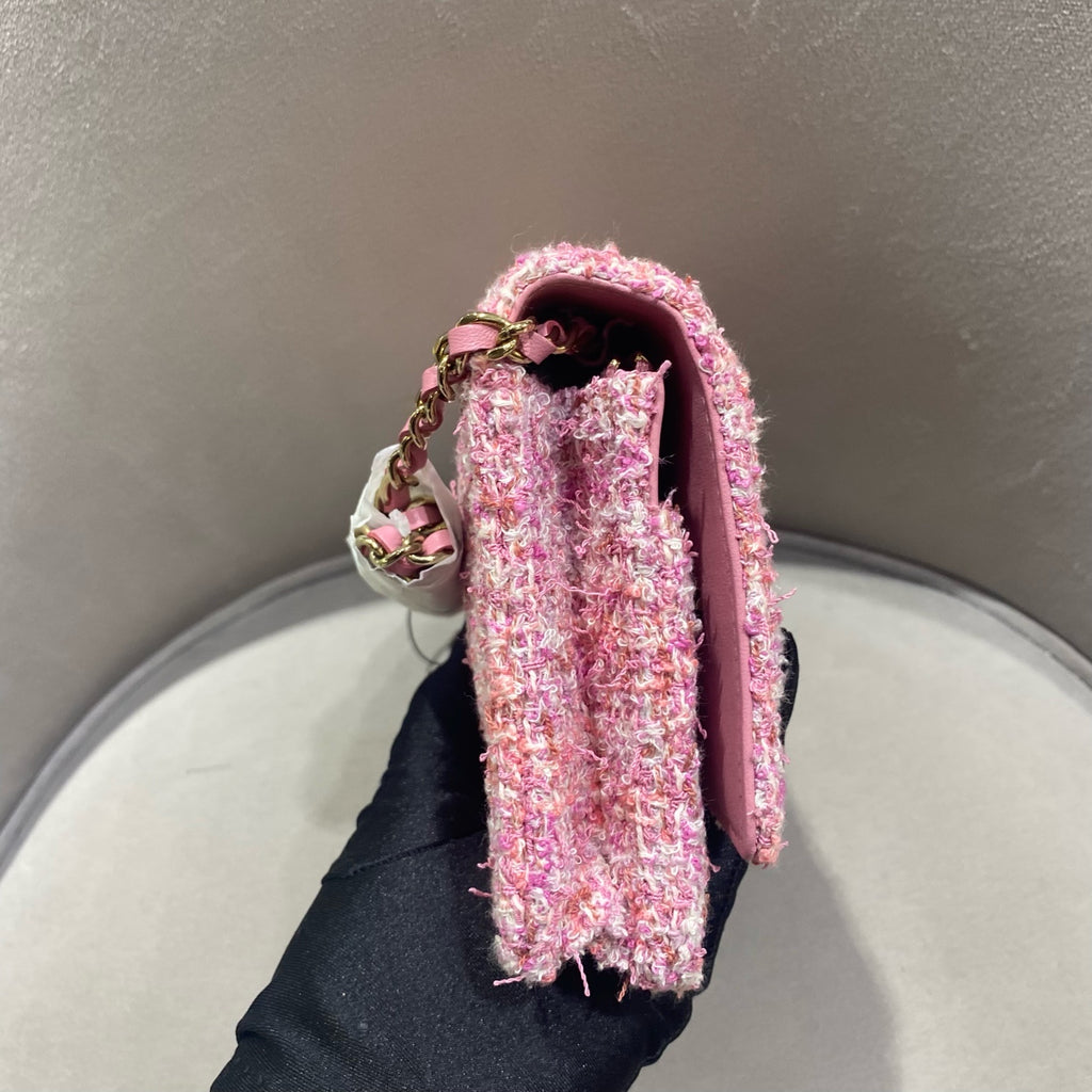 Chanel Tweed Flap Bag Pink Bouclé Fabric Gold Hardware