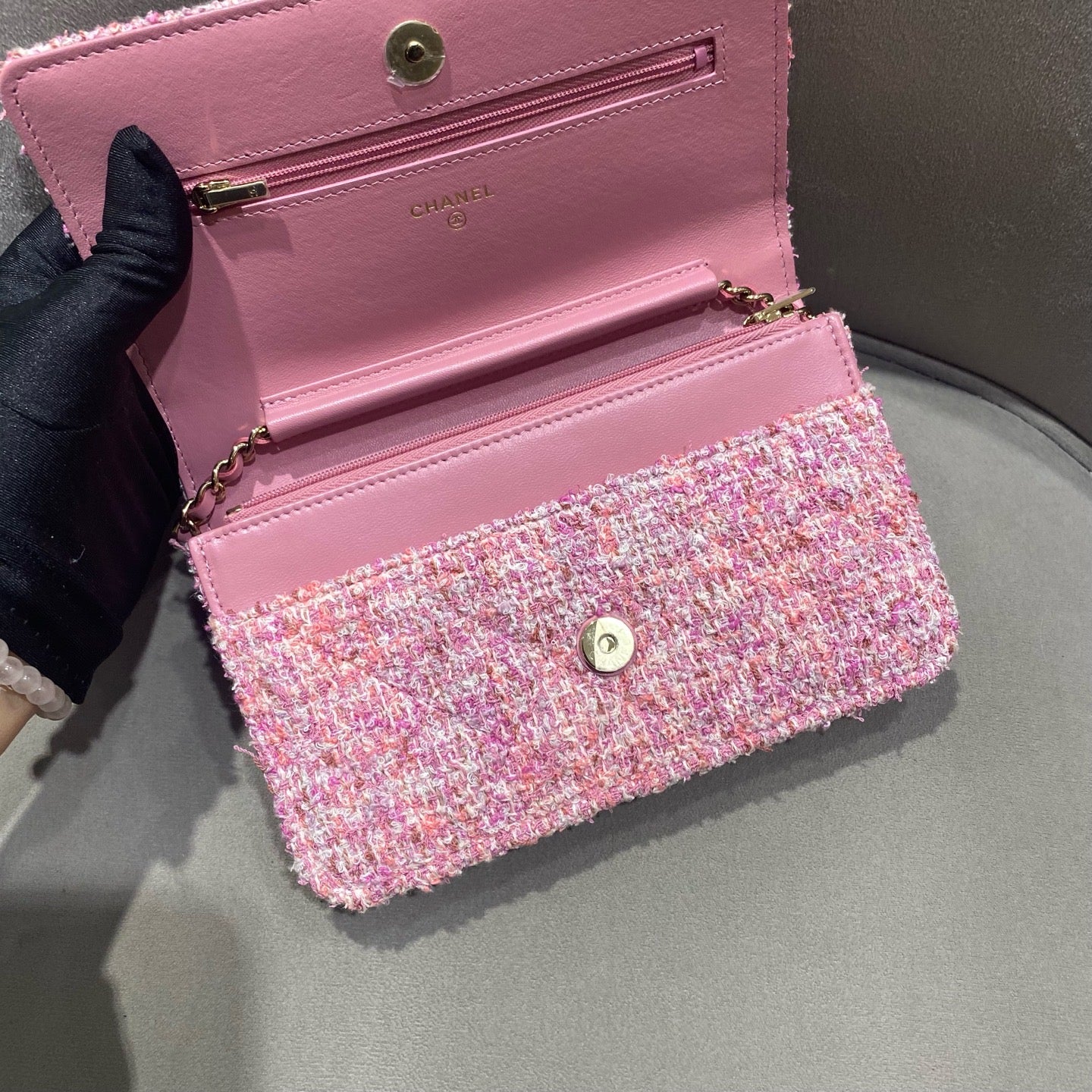 Chanel Tweed Flap Bag Pink Bouclé Fabric Gold Hardware