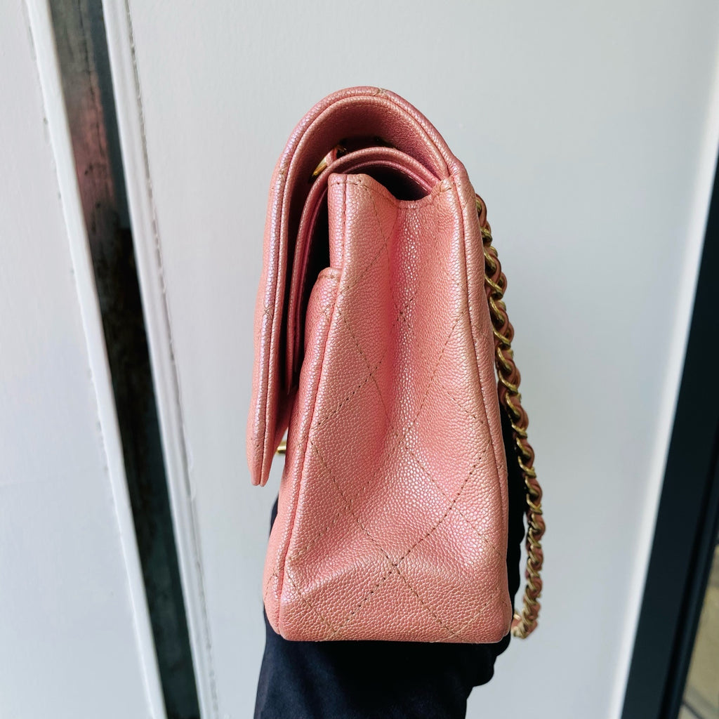 CHANEL Classic Flap Medium | Pearlised Pink Litchi-Grain | Gold Hardware