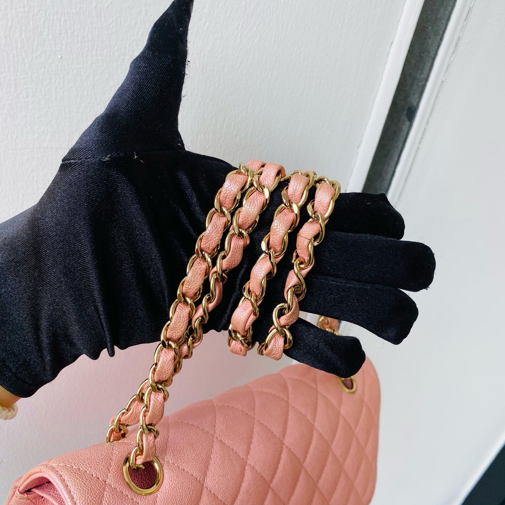 CHANEL Classic Flap Medium | Pearlised Pink Litchi-Grain | Gold Hardware
