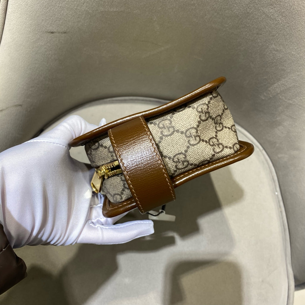 Gucci Clutch Bag Canvas Silver Hardware