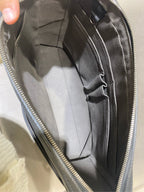 Gucci Signature Messenger Bag Black Leather Silver Hardware
