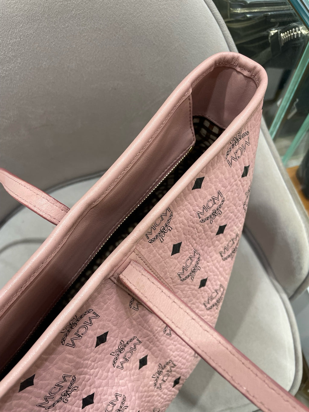 MCM Visetos Tote Bag Soft Pink Black Gold Hardware