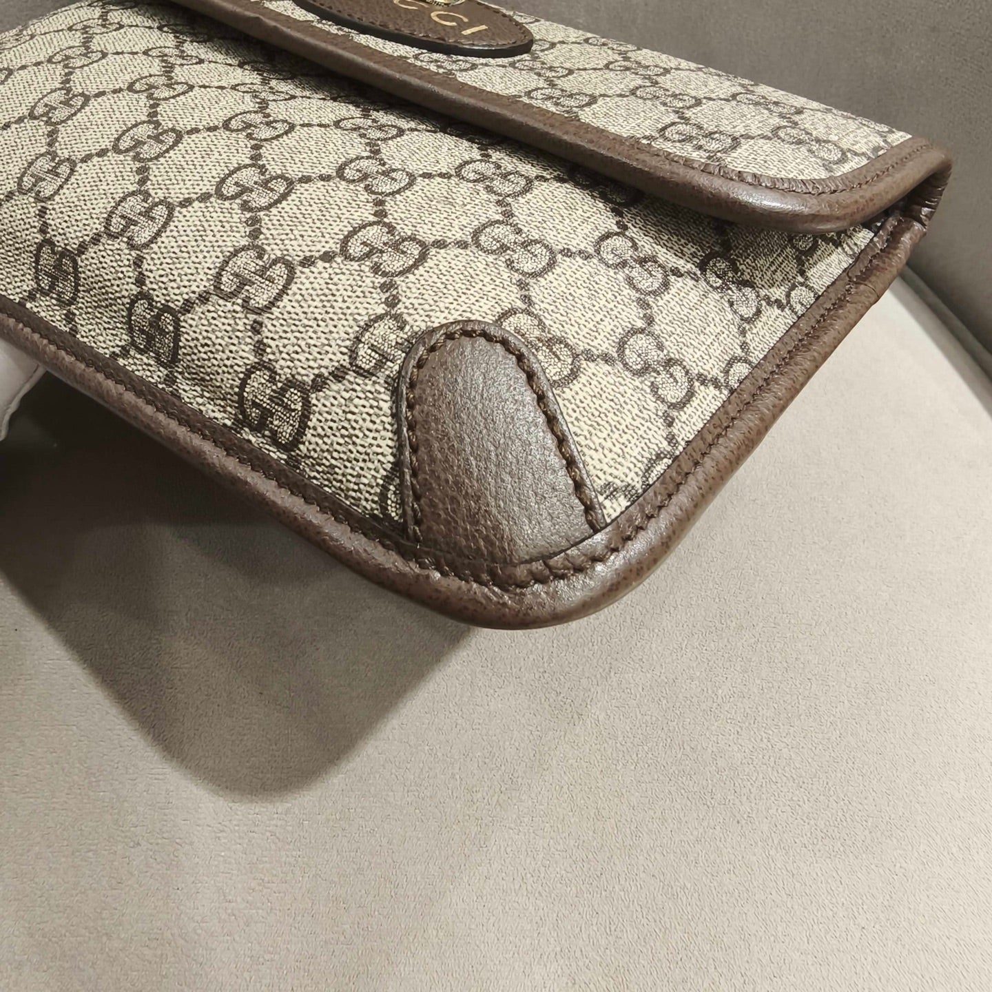 Gucci GG Supreme Belt Bag Beige/Ebony Brown Leather Gold Hardware