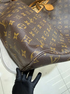 Louis Vuitton Neverfull Tote Bag Monogram Canvas Gold Hardware