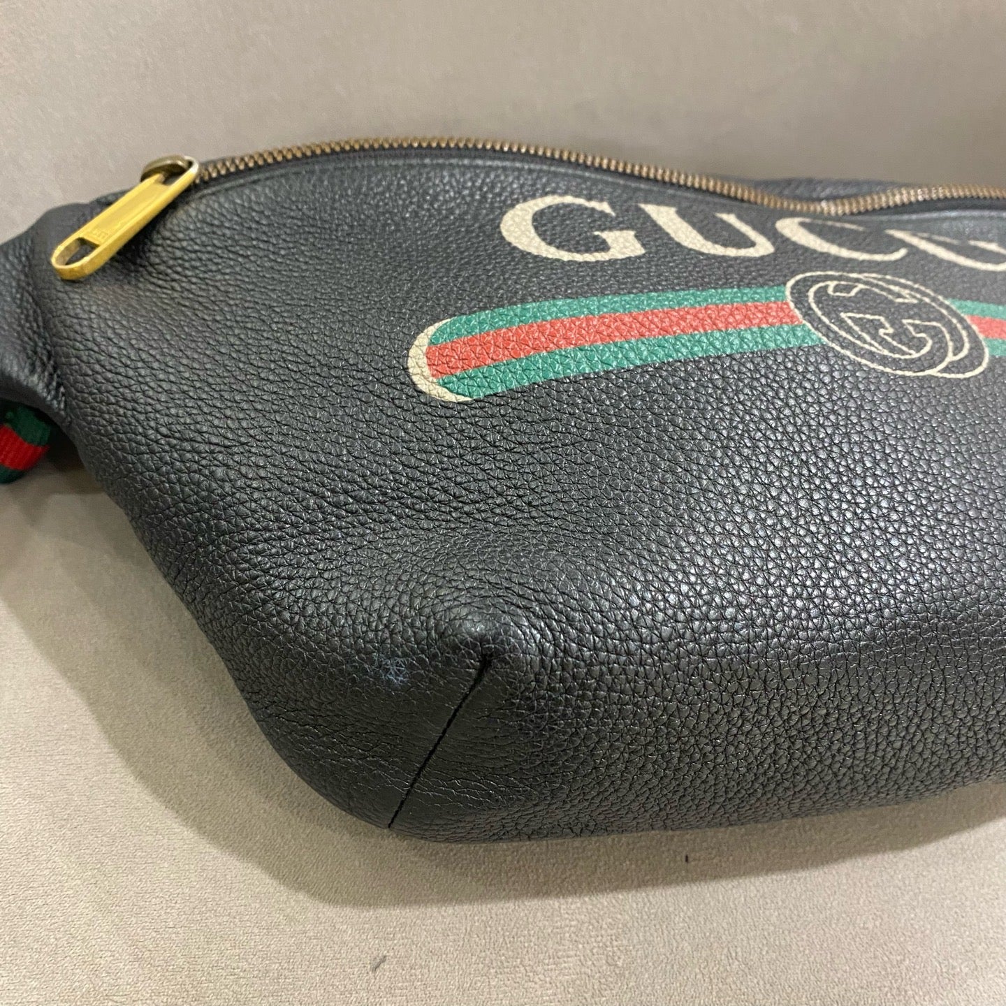 Gucci Print Belt Bag Black Pebbled Leather Gold Hardware