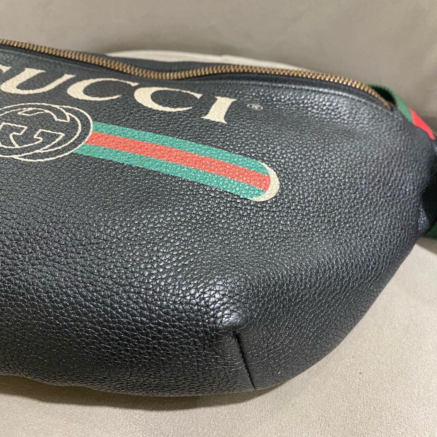 Gucci Print Belt Bag Black Pebbled Leather Gold Hardware