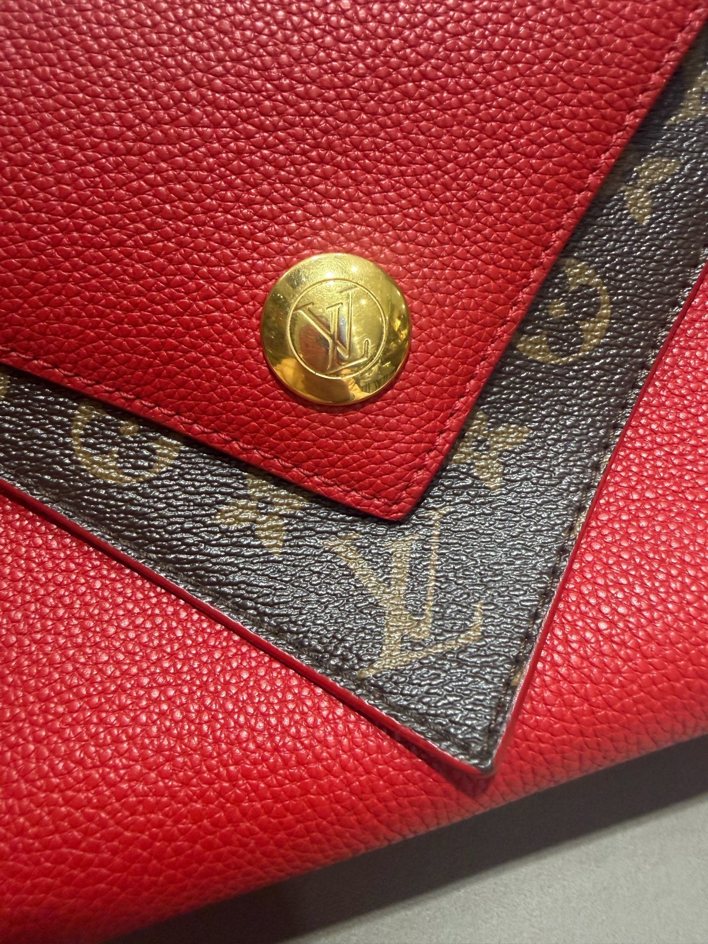 Louis Vuitton Vavin Top-Handle Bag Red Grained Leather Gold Hardware