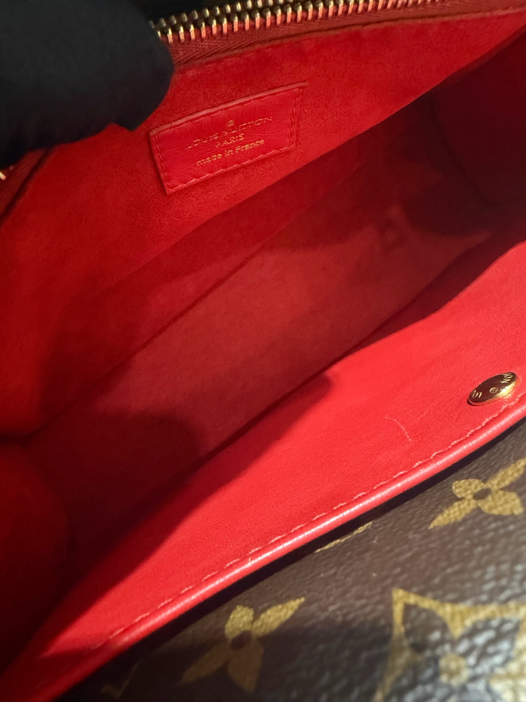 Louis Vuitton Vavin Top-Handle Bag Red Grained Leather Gold Hardware