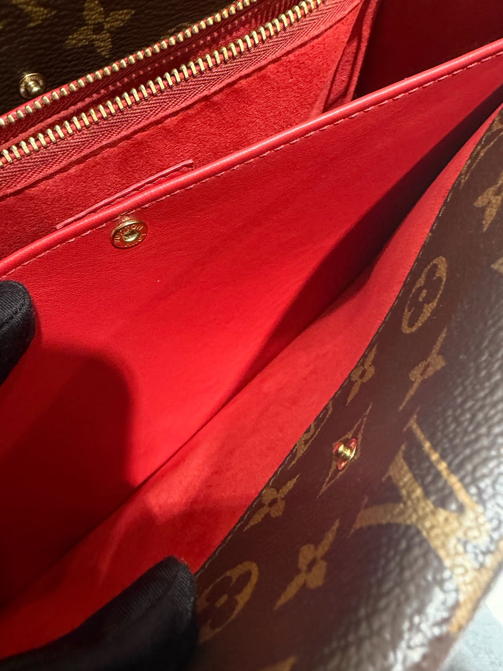 Louis Vuitton Vavin Top-Handle Bag Red Grained Leather Gold Hardware