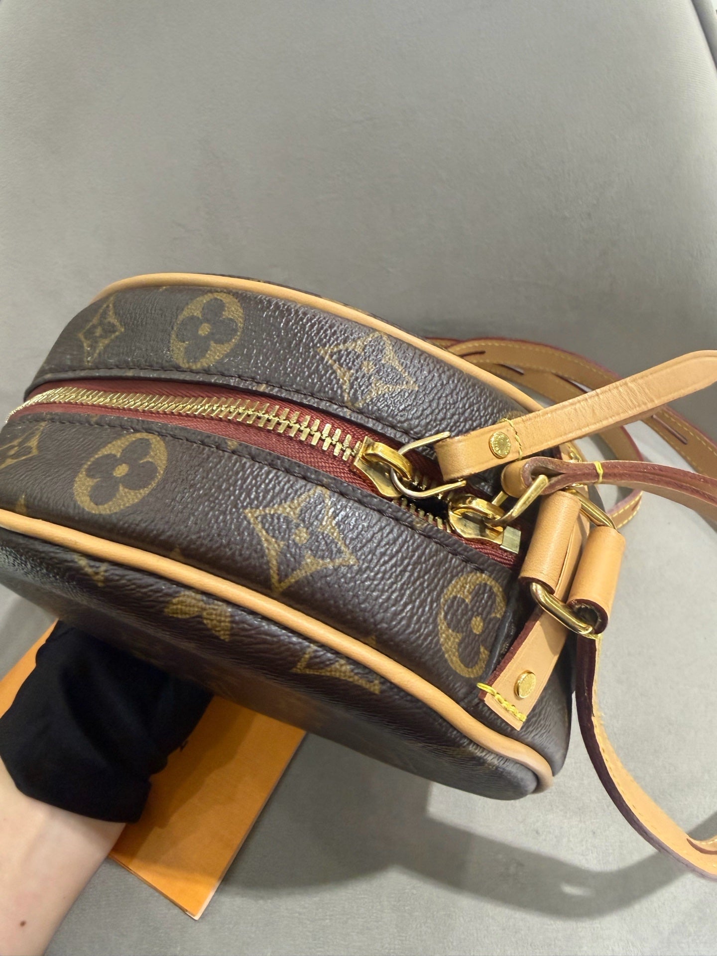 Louis Vuitton Boite Chapeau Souple Shoulder Bag Monogram Canvas Gold Hardware