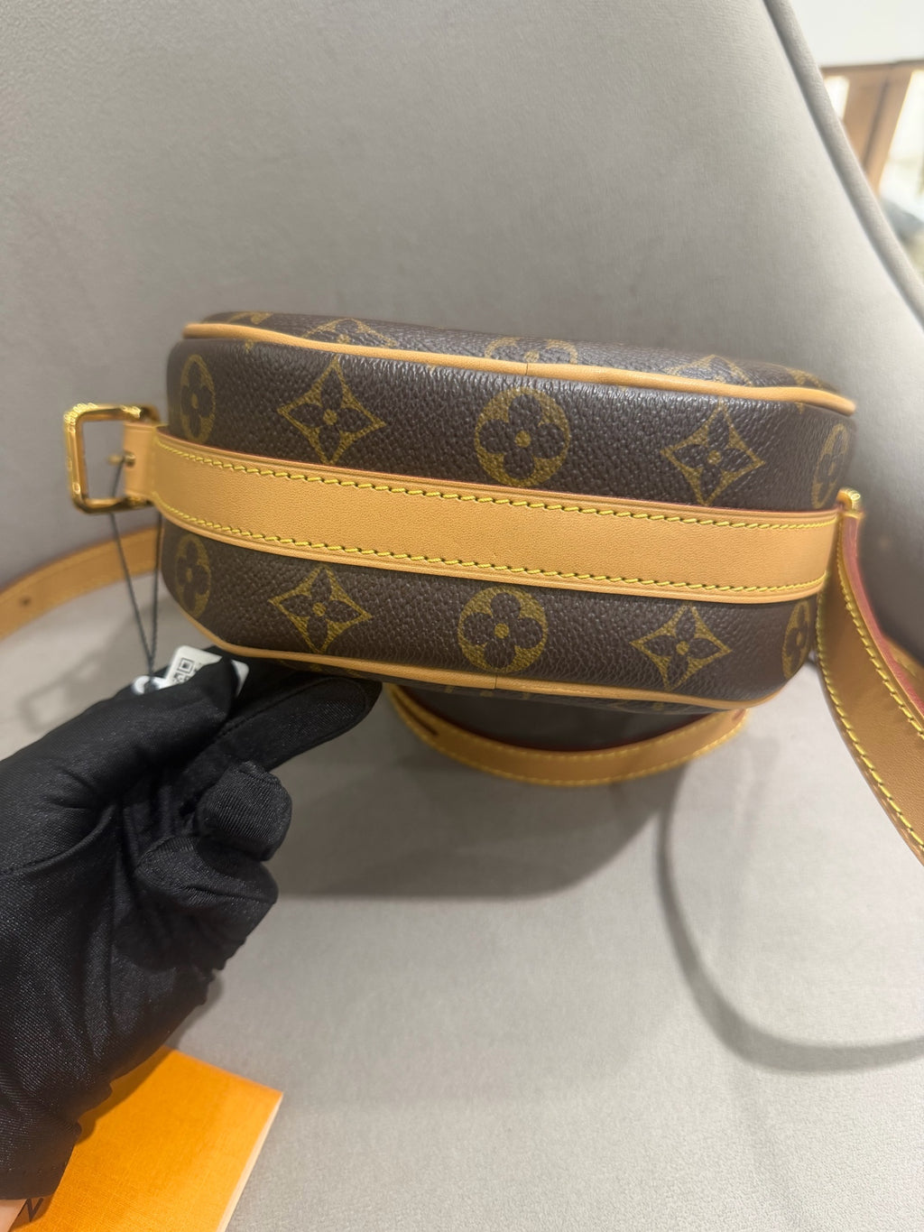 Louis Vuitton Boite Chapeau Souple Shoulder Bag Monogram Canvas Gold Hardware