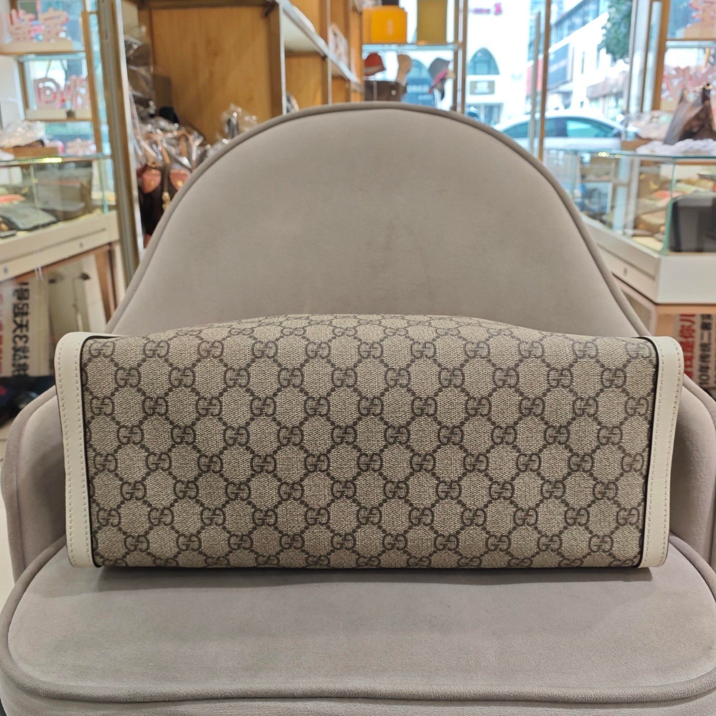 Gucci Padlock Tote Bag GG Supreme Canvas White Leather Gold Hardware