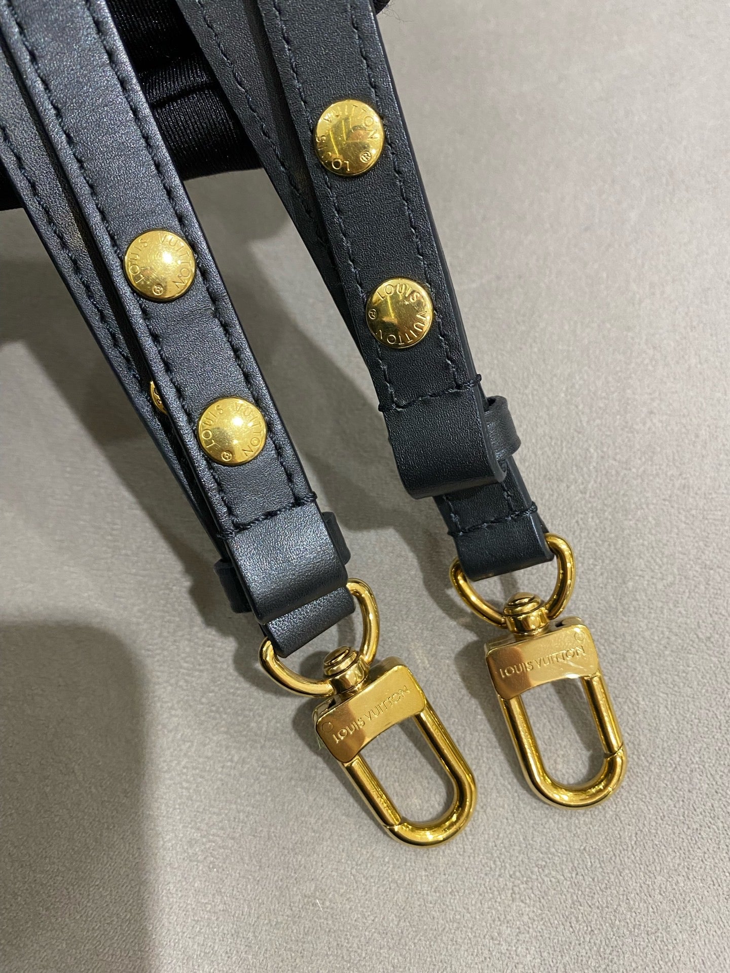 Louis Vuitton Néonoé Bucket Bag Monogram Canvas Gold Hardware