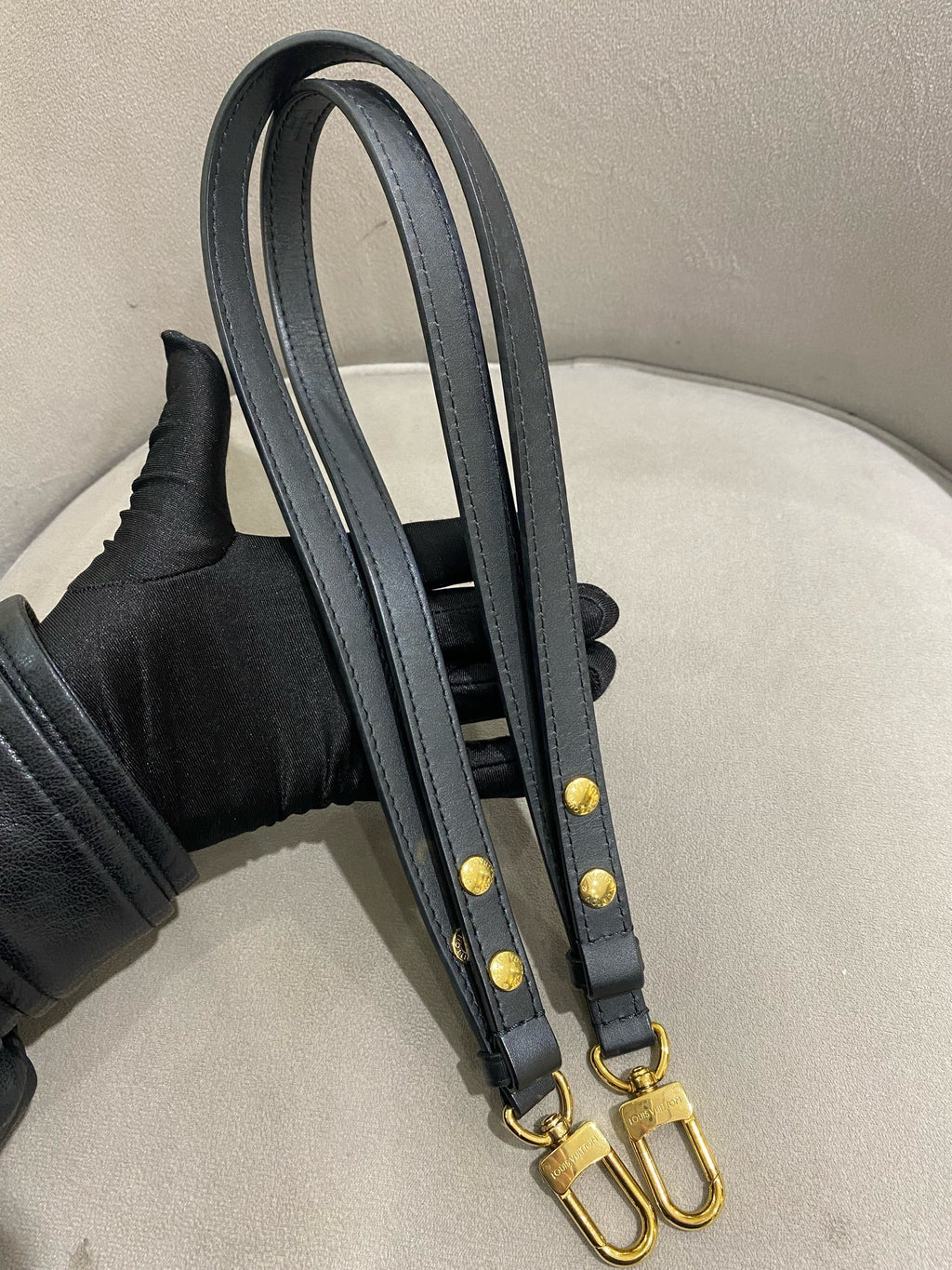 Louis Vuitton Néonoé Bucket Bag Monogram Canvas Gold Hardware