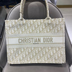Dior Book Tote Bag Cream/Gold Dior Oblique Monogram Gold Hardware