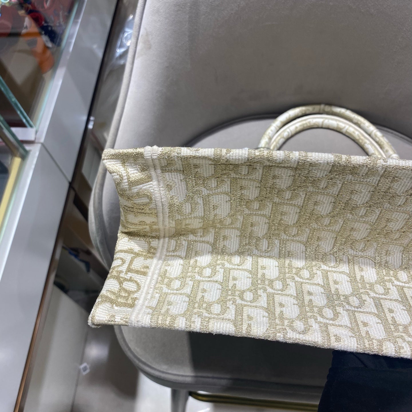 Dior Book Tote Bag Cream/Gold Dior Oblique Monogram Gold Hardware