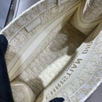 Dior Book Tote Bag Cream/Gold Dior Oblique Monogram Gold Hardware