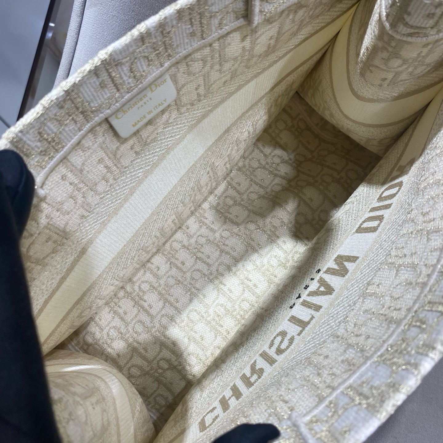 Dior Book Tote Bag Cream/Gold Dior Oblique Monogram Gold Hardware