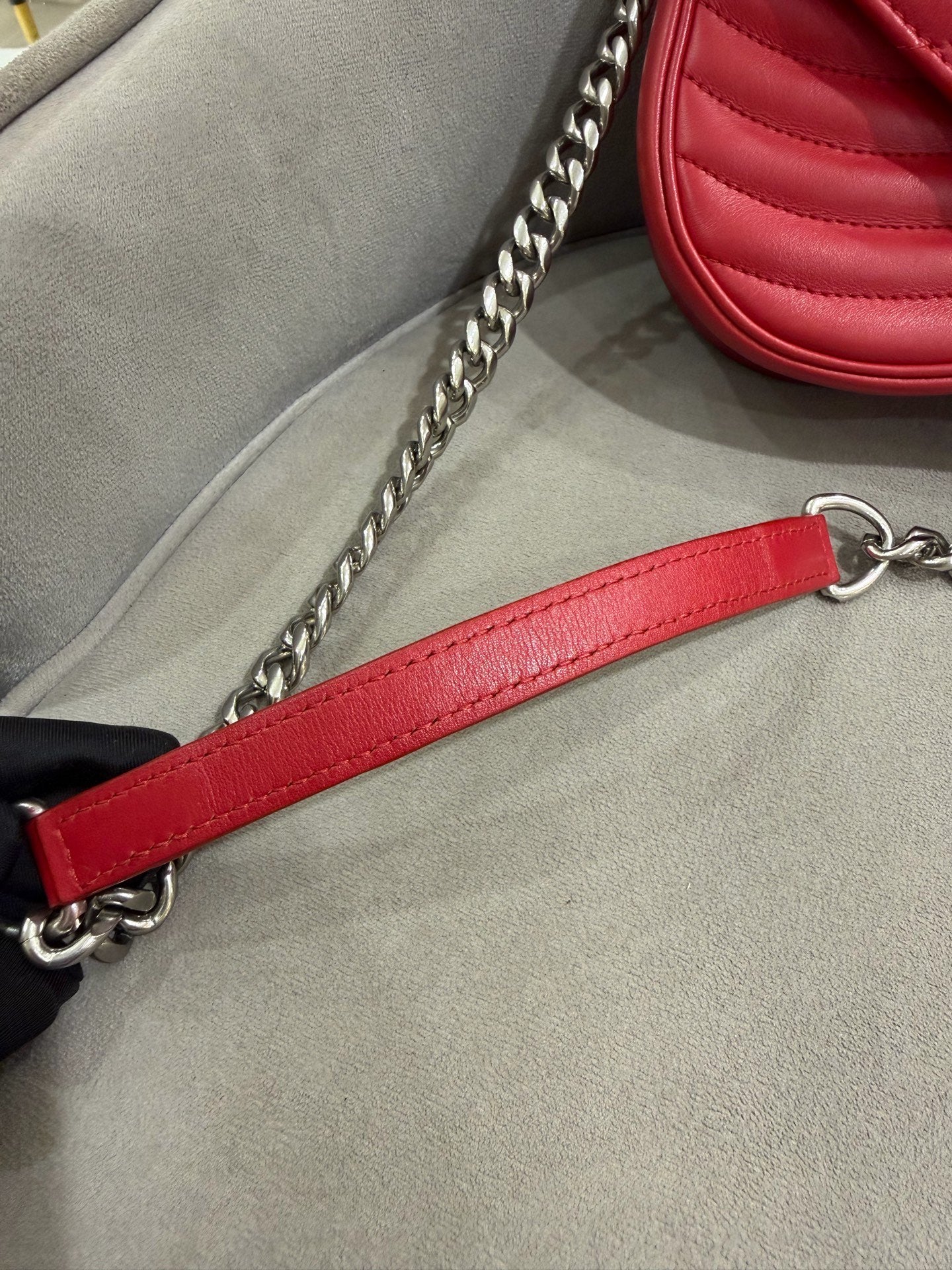 Louis Vuitton New Wave Shoulder Bag Red Quilted Leather Silver Hardware