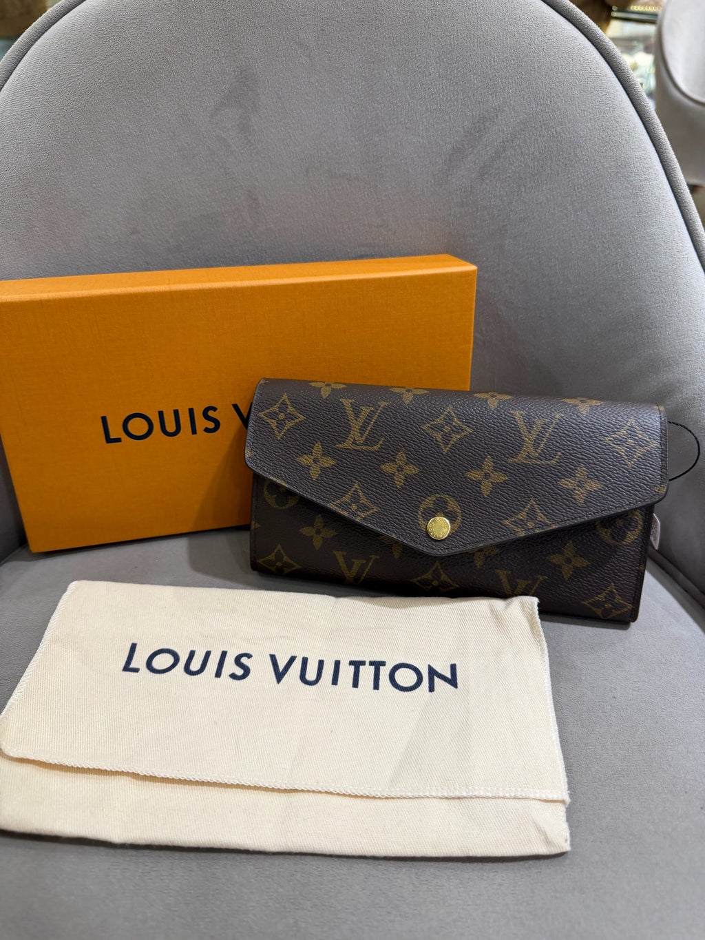 Louis Vuitton Sarah Wallet Monogram Canvas Gold Hardware