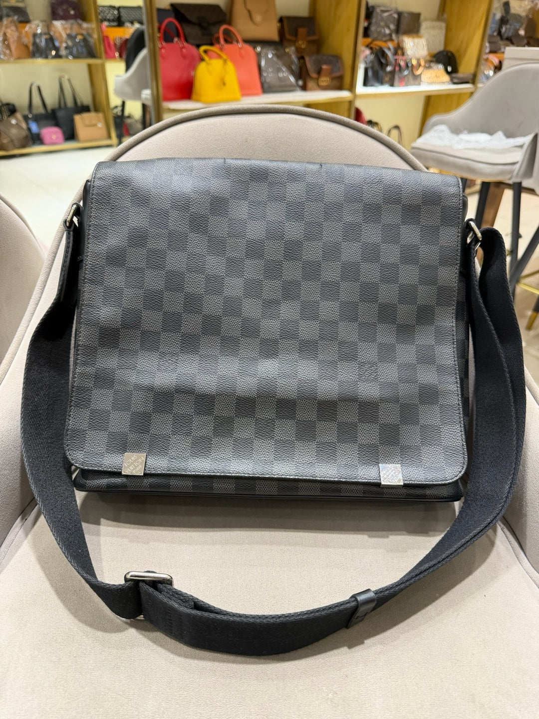 Louis Vuitton District Messenger Bag Damier Graphite Silver Hardware