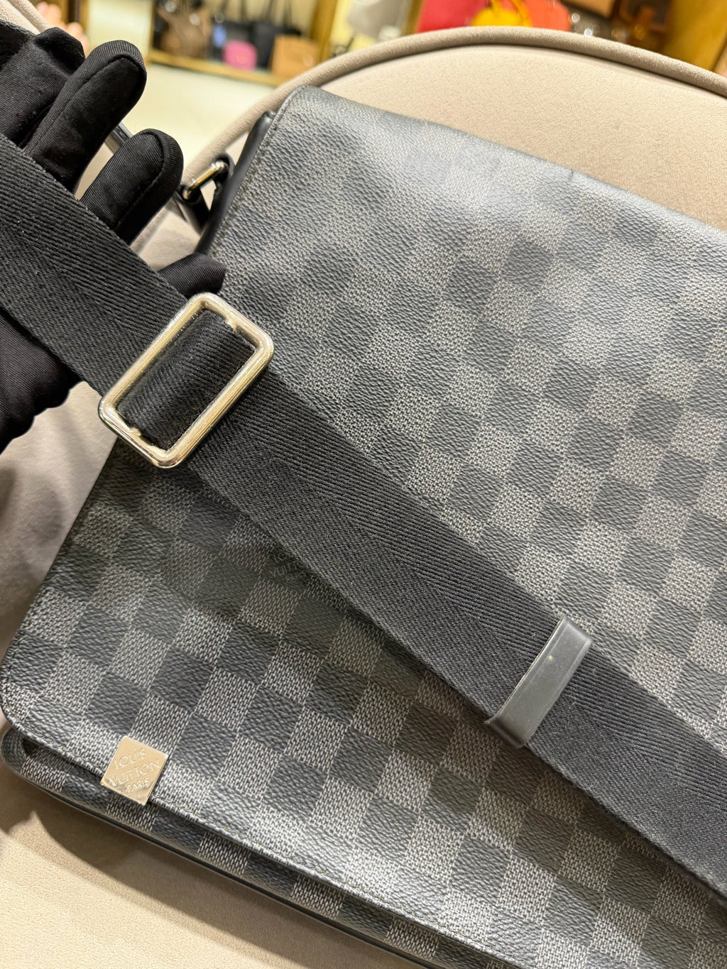 Louis Vuitton District Messenger Bag Damier Graphite Silver Hardware