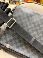 Louis Vuitton District Messenger Bag Damier Graphite Silver Hardware